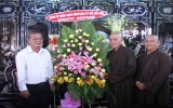 Lãnh đạo TP.Thủ Dầu Một: Chúc mừng các chùa nhân lễ hội Rằm tháng giêng năm 2014