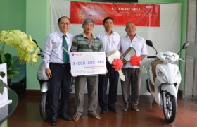 3 khách hàng tại Bình Dương trúng thưởng khuyến mại “Gắn kết niềm tin” của NaviBank