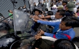 Cảnh sát Thái Lan bắt giữ hàng chục người biểu tình