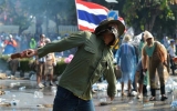 Bạo động rung chuyển Bangkok, nhiều người thương vong