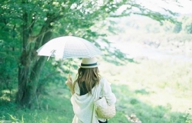 Đừng tự thu mình vào góc của riêng em!