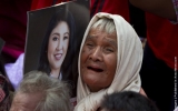 Hàng nghìn người Thái Lan xuống đường ủng hộ bà Yingluck