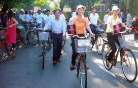 Nên hay không nên đi làm bằng xe đạp?