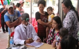 Providing free medical checks-up for Vietnamese in Cambodia