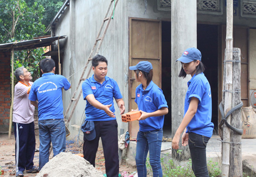 Tạo cơ hội cho ĐVTN phấn đấu vào Đảng