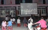 Chiếu phim lưu động về cách mạng Việt Nam:   Vừa giải trí vừa giáo dục truyền thống