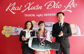 Sacombank trao thưởng xe Mecerdes cho khách hàng