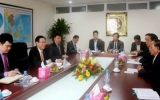 Vietnam pledges to assist Laos in financial management