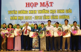 Ngành giáo dục - đào tạo tích cực làm theo Bác