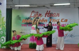 TX.Thuận An: Tổ chức liên hoan biểu diễn thơ ca năm 2014