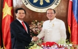 PM Dung holds talks with Philippine President