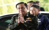 Vua Thái phê chuẩn tướng Prayut lãnh đạo chính quyền