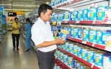 Giá sữa có giảm khi áp giá trần?