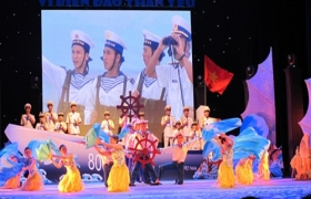 “为亲爱的海洋岛屿”特别艺术交流晚会在河内举行