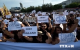 Thái Lan: Dân chúng tụ tập biểu tình phản đối đảo chính quân sự