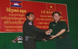 Bàn giao trang thiết bị viện trợ cho Viện Lịch sử Quân sự quân đội Hoàng gia Campuchia