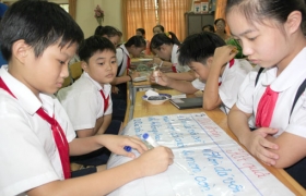 2014-2015学年实施试点发展高中学校教育计划