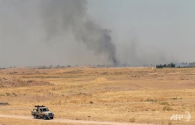Iraq presses counter-offensive, ISIL declares "caliphate"