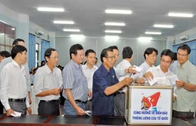 Công nhân viên chức lao động: Nghĩa tình vì Hoàng Sa, Trường Sa