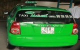 Bắt nghi can người nước ngoài trộm xe taxi