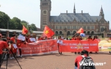 Cộng đồng người Việt tại Hà Lan tuần hành phản đối Trung Quốc