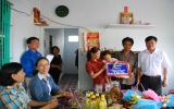 TX.Thuận An :  Trao tặng nhà đại đoàn kết cho hộ nghèo