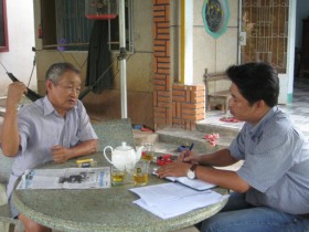 Những “bông hoa” trong lòng địch : Đất anh hùng
