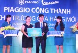 Cửa hàng Piaggio Công Thành tặng 10 triệu đồng ủng hộ công tác cộng đồng