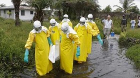 Ebola outbreak: Liberia medics defy 'danger money' strike call