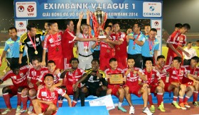 平阳Becamex 队担任2014年第一次湄公河区域足球赛的主队