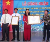 Trường TH-THCS Tam Lập, huyện Phú Giáo: Đón nhận Bằng công nhận trường đạt chuẩn Quốc gia