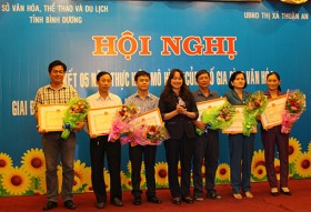 Xây dựng nếp sống văn hóa - gia đình: Củng cố gia đình văn hóa nâng cao vai trò các thành viên