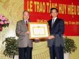 Trao Huy hiệu 55 tuổi đảng cho nguyên Thủ tướng Phan Văn Khải