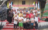 Trung tâm Giáo dục trẻ em khiếm thính Thuận An: Tặng quà cho trẻ em lớp học tình thương