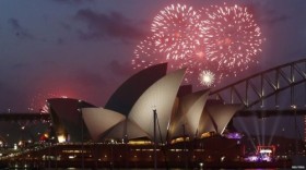 世界各地开始迎接2015新年