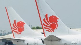 Thousands stranded in Indonesia as plane delays hit holidays