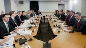 美国与古巴开始关系正常化会谈