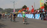 Nguyễn Thị Thật (An Giang) về đích chặng 4 Giải xe đạp nữ quốc tế Bình Dương mở rộng 2015