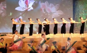 2015年洋紫荆花节在奠边府市举行