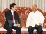 Chủ tịch nước Trương Tấn Sang đến thăm lãnh đạo lão thành Lào