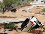 Chính phủ Chile ban bố lệnh báo động khẩn cấp vì bão lũ lớn