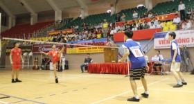 2015年全国毽球个人锦标赛在同塔省开踢