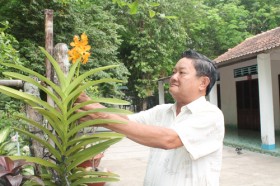 Giả gái… diệt ác ôn
