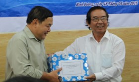 年轻写作者俱乐部亮相
