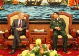 Đại tướng Phùng Quang Thanh tiếp Đại sứ Hoa Kỳ