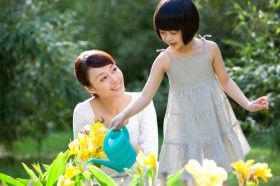 Nhân ngày của mẹ: Nói yêu mẹ biết bao lời cho đủ