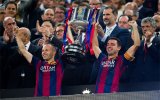 Messi lập siêu phẩm solo, Barca giành cú đúp