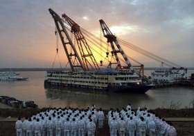 China ship disaster death toll jumps, company says sorry