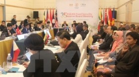 Vietnam pledges to implement master plan on ASEAN connectivity