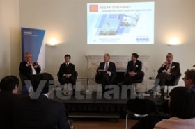 ASEAN Economic Community discussed in London